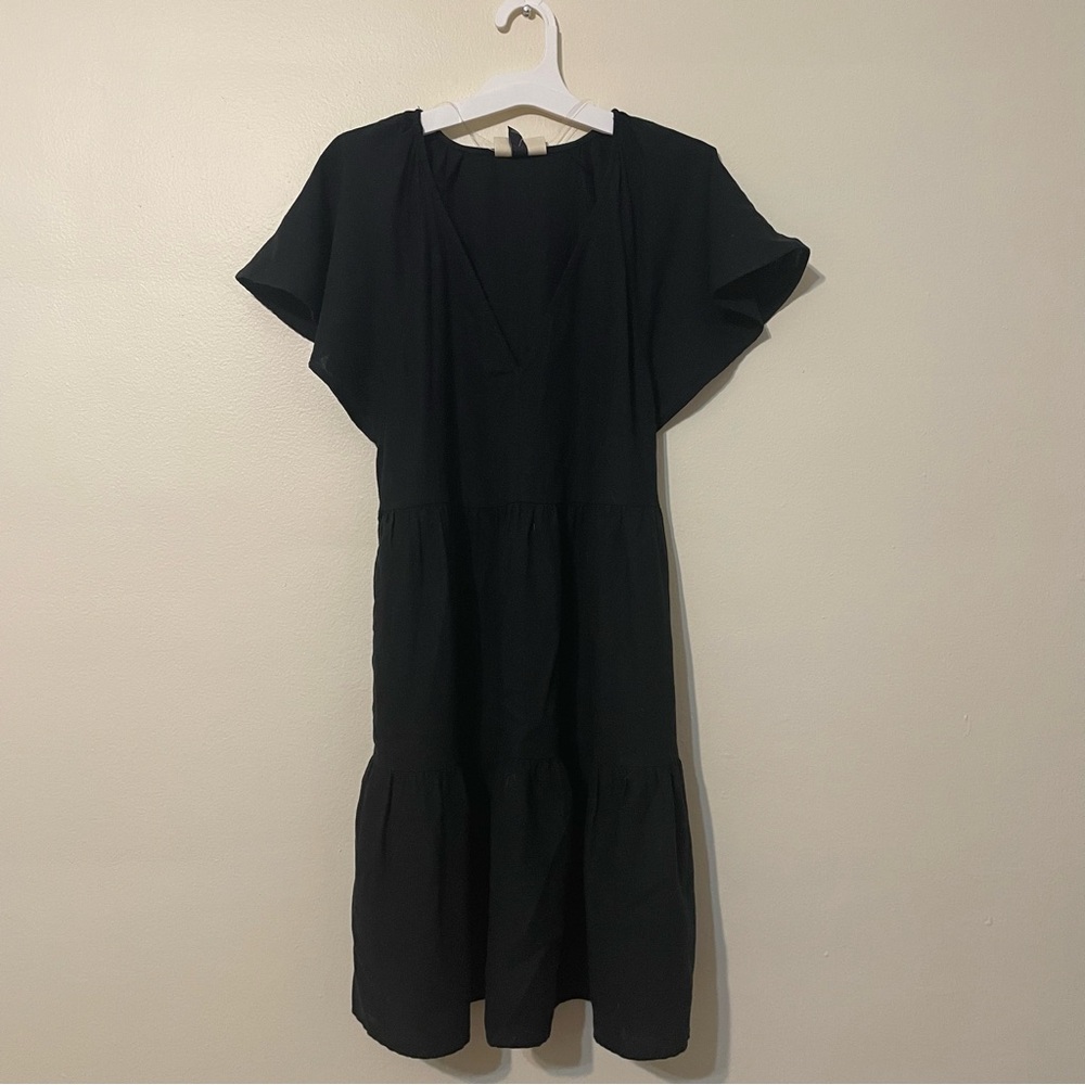 3/$24 💚 Black Flutter Sleeve Knee-Length Flowy Boho Dress